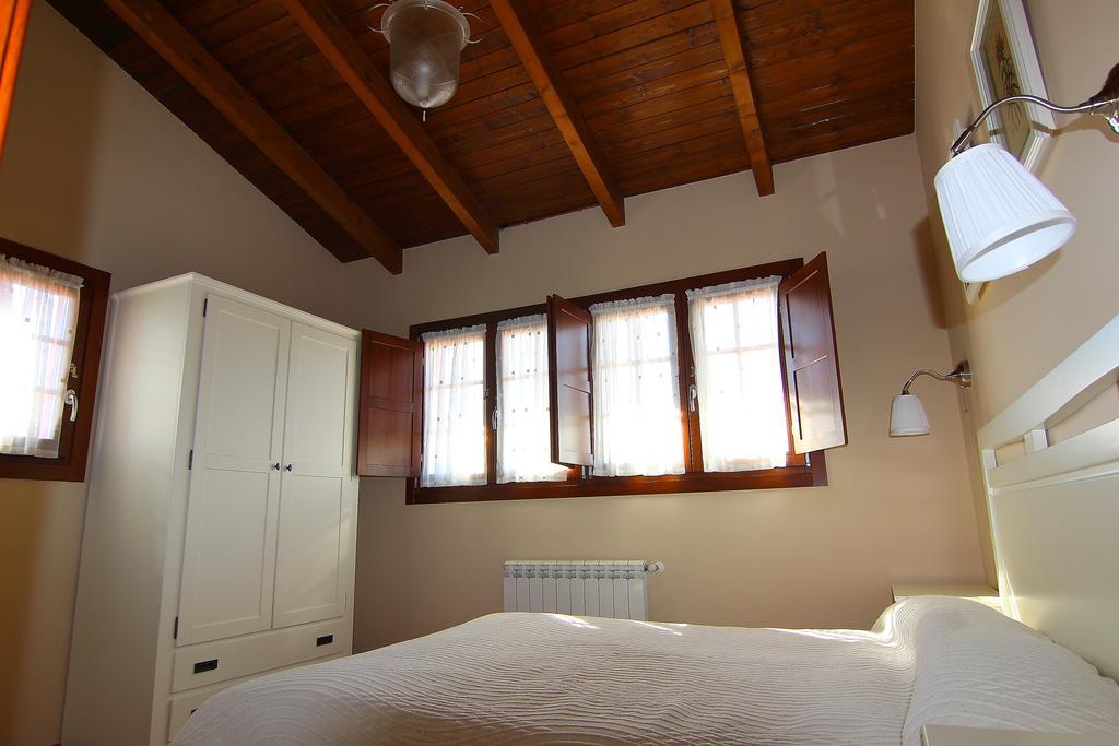 Apartamentos Rurales Senda Costera Hontoria Zimmer foto